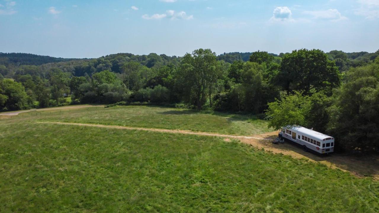 American School Bus Retreat With Hot Tub In Sussex Meadow Uckfield Ngoại thất bức ảnh